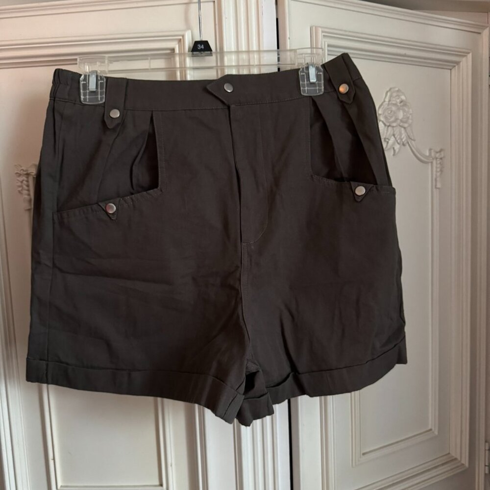 NWT bohme dark green utility shorts w/ pockets, women's size large